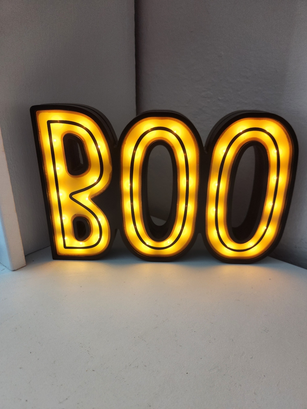 Halloween Hyde & Eek BOO Light Up Sign -
